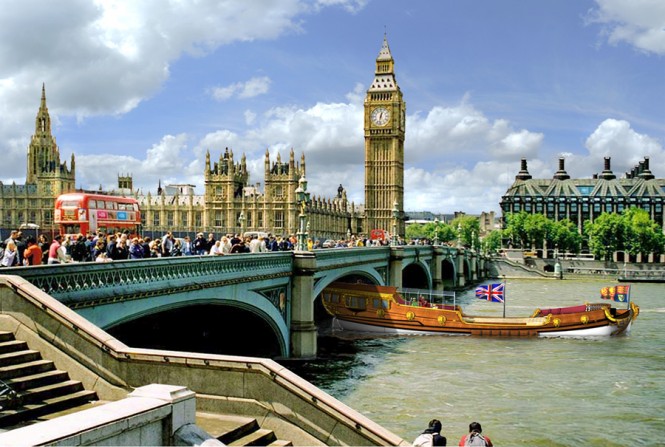 Take part in the Thames Diamond Jubilee River Pageant