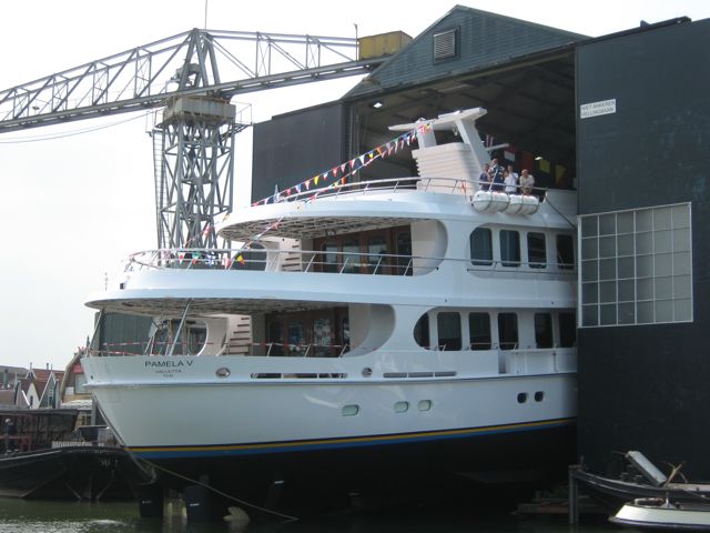 44.9m Hakvoort motor yacht PAMELA V by Diana Yacht Design launched by Hakvoort