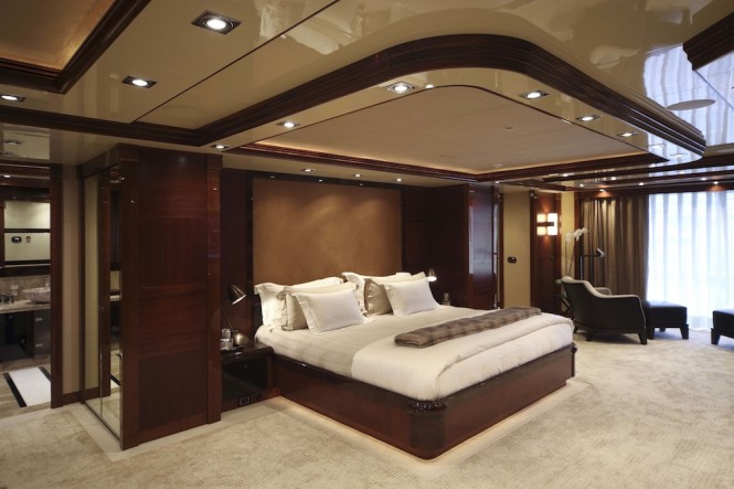 CRN 27m Azteca Superyacht Owners Suite CRN 27m Azteca Superyacht Owners Suite