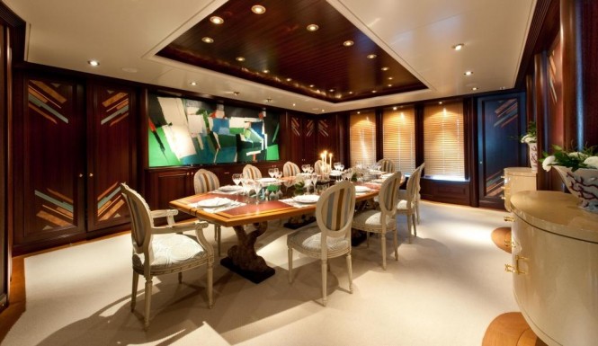 Motor Yacht Reborn - Dining Table Motor Yacht Reborn - Dining Table