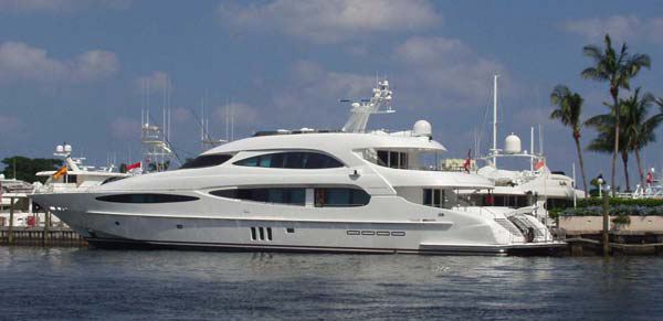 Motor yacht The World Is Not Enough – The World’s fastest superyacht first to sign up for Lantics’ software 2011 Suite