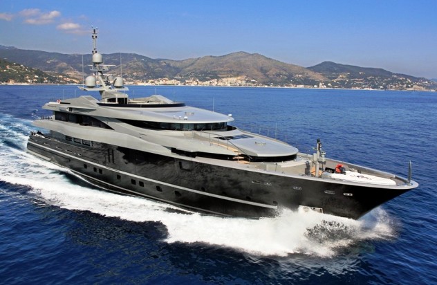 Party and charter in the Mediterranean aboard Sea Force One