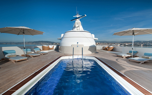 Superyacht Reborn - The Deck Swiming Pool Superyacht Reborn - The Deck Swiming Pool
