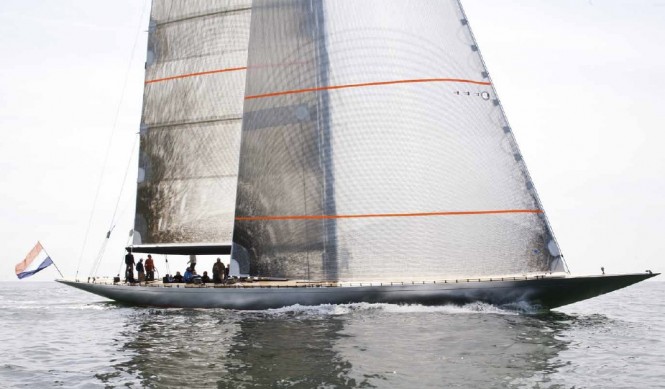 Superyacht FIREFLY by Hoek Design launched