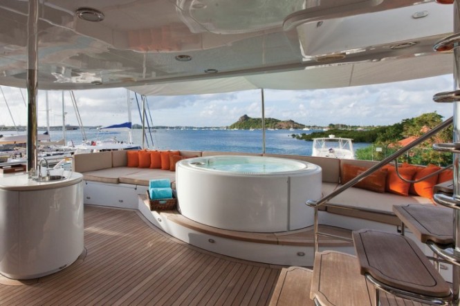 Motor Yacht CHOSEN ONE spa pool pool Motor Yacht CHOSEN ONE spa pool pool