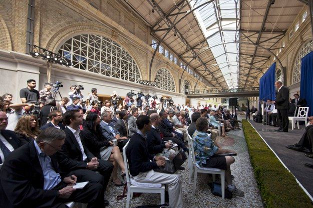 San Francisco (USA,CA) - 34th America's Cup - Competitors annoucement pres conference at San Francisco Ferry building - Credit Gilles Martin-Raget www.americascup.com San Francisco (USA,CA) - 34th America's Cup - Competitors annoucement pres conference at San Francisco Ferry building - Credit Gilles Martin-Raget www.americascup.com