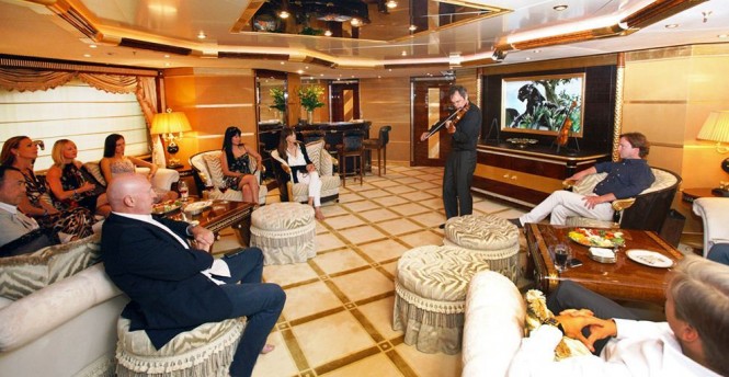 Stradivarius concert on board Benetti motor yacht Bistango