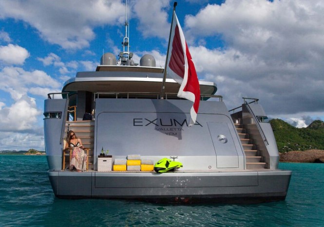 Yacht Exuma - Aft Swimmimg Platform Yacht Exuma - Aft Swimmimg Platform