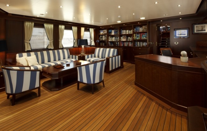 Upper Salon with of Yacht Axantha II with a large lounge, study, library - Photo Credit B. Muncke JFA Upper Salon with of Yacht Axantha II with a large lounge, study, library - Photo Credit B. Muncke JFA