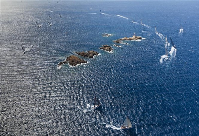 Maxi fleet rounding Monaci Island - Photo Credit Rolex - Carlo Borlenghi Maxi fleet rounding Monaci Island - Photo Credit Rolex - Carlo Borlenghi