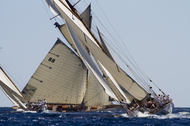 Régates Royales 2011: Champagne conditions for the opening day in Cannes