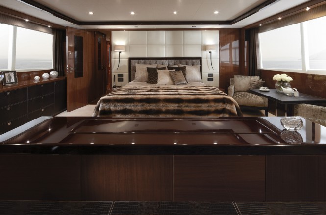 32M Princess Yacht - Master cabin