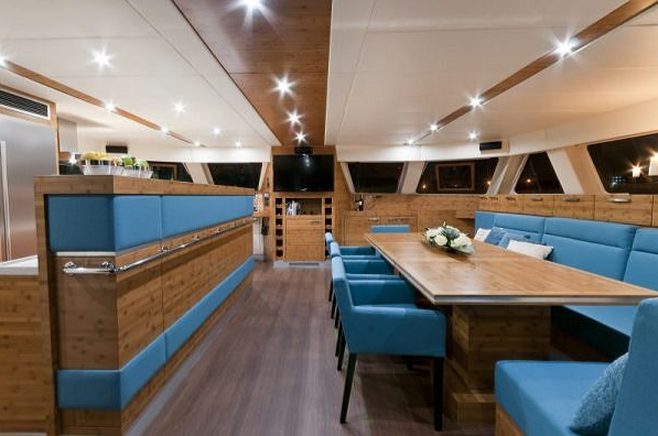 Dining area of the Sunreef 70 super yacht ANINI Catamaran Dining area of the Sunreef 70 super yacht ANINI Catamaran