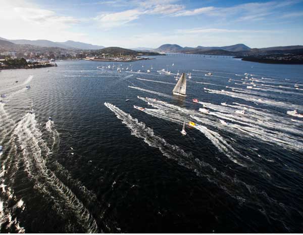 2011 Rolex Sydney Hobart Yacht Race: Closest Finish in 29 Years