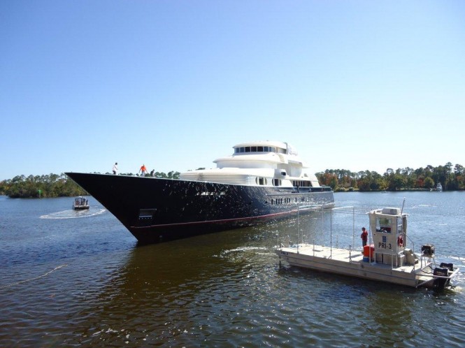 242’ (73.8m) Six-Deck superyacht New Horizon launched by Trinity Yachts – The Largest American Built Superyacht to Launch in 2011