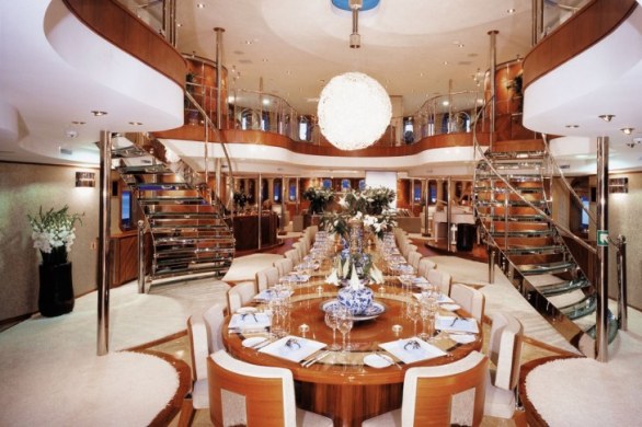 Impressive dining table aboard luxury yacht SHERAKHAN Impressive dining table aboard luxury yacht SHERAKHAN