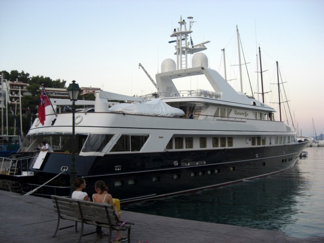 Luxury Yacht Quintessa by Feadship - Photographed by Ferdinand Rogge in 2009 in Patitiri Luxury Yacht Quintessa by Feadship - Photographed by Ferdinand Rogge in 2009 in Patitiri
