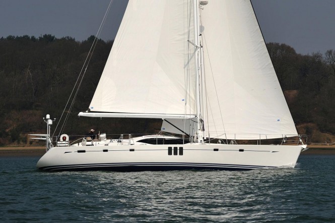 Oyster 625 Yacht Blue Jeannie: winner of the 2012 ‘Best Luxury Cruiser’award