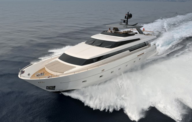 Sanlorenzo SL94 Superyacht - front view Sanlorenzo SL94 Superyacht - front view
