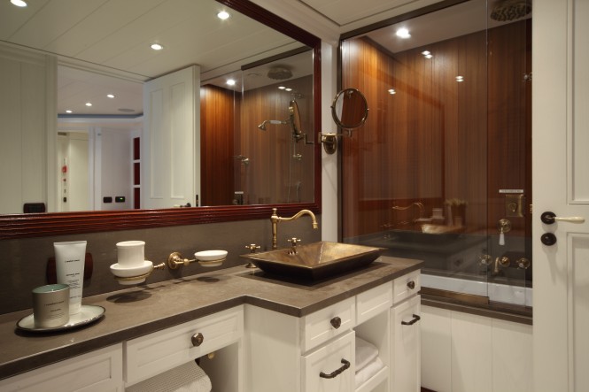 Super Yacht Lady Trudy - Bathroom in one of the VIP cabins Super Yacht Lady Trudy - Bathroom in one of the VIP cabins