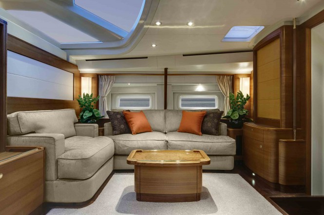 Super yacht Antares III - Lower Salon Super yacht Antares III - Lower Salon