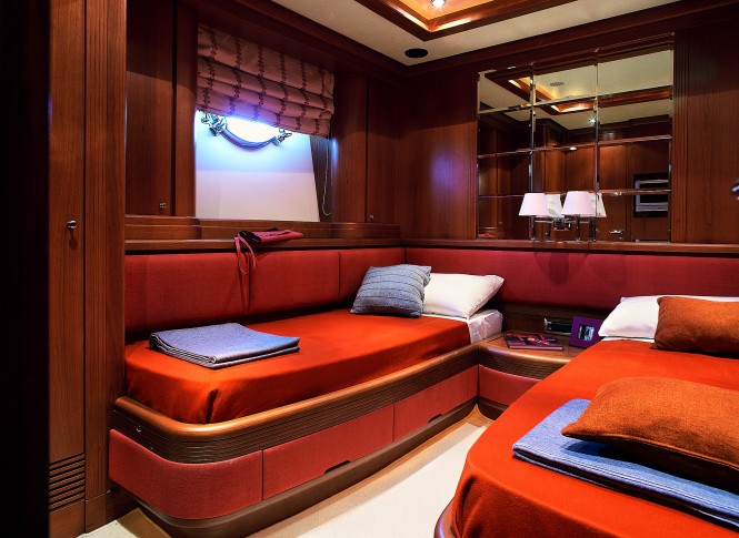 Azimut luxury yacht Cinque Guest cabin Azimut luxury yacht Cinque Guest cabin