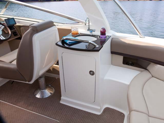 The 250 SLX Yacht Interior - Credit Sea Ray The 250 SLX Yacht Interior - Credit Sea Ray