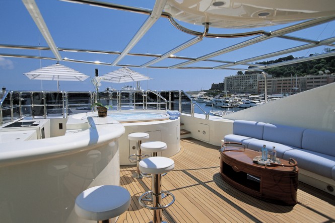 Benetti motor yacht JO - Spa Pool Benetti motor yacht JO - Spa Pool