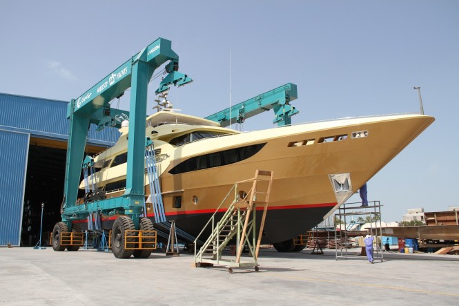 Gulf Craft´s New 500-ton travel lift Gulf Craft´s New 500-ton travel lift