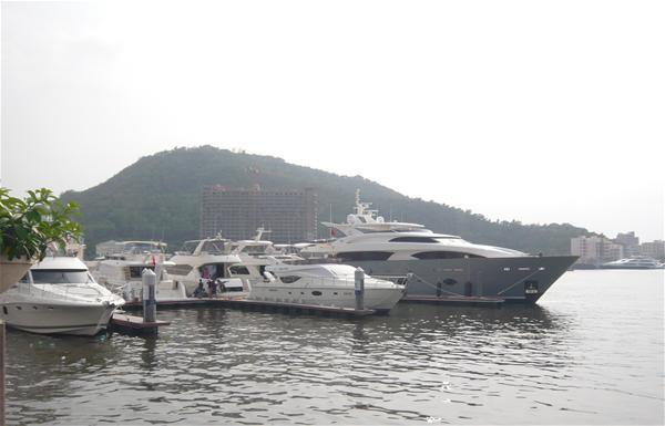 RP120 superyacht MUSES by Horizon Yachts arrives in Sanya for the 2012 Hainan Rendezvous