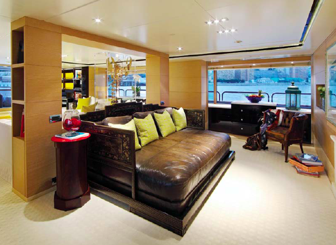 Main deck entertainment area - motor yacht Told u So Main deck entertainment area - motor yacht Told u So