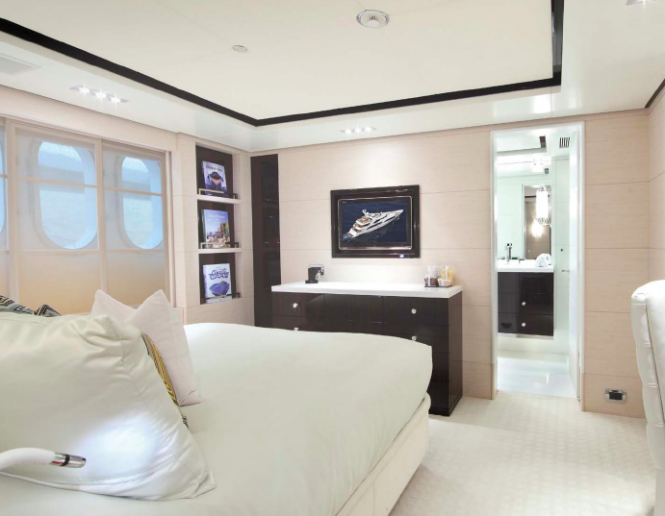 Motor Yacht Told u So - White guest suite Motor Yacht Told u So - White guest suite