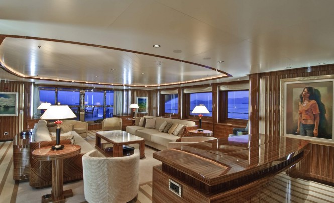 Salon of the superyacht O'Neiro Salon of the superyacht O'Neiro