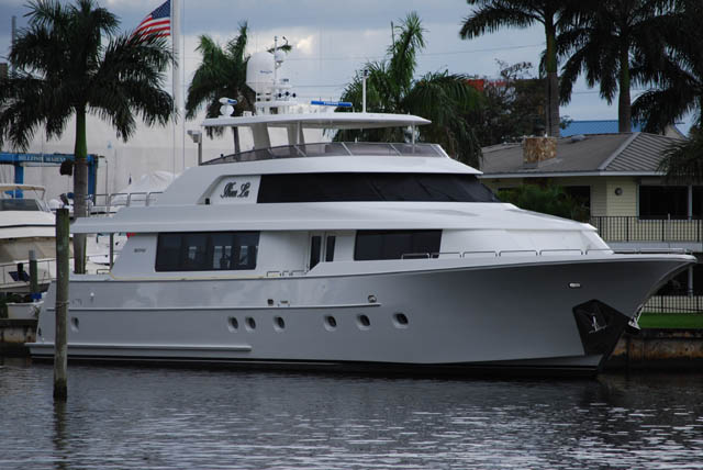 34.10m motor yacht Lady Lily by Westport sold