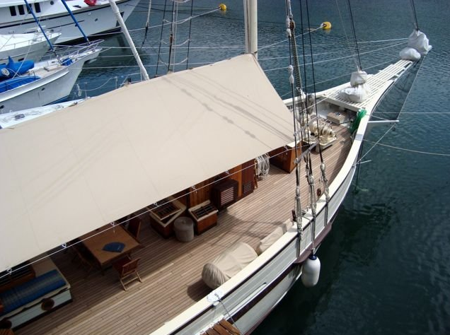 30m Sailing Yacht  RAJA LAUT’s exotic yacht charters around Malaysia, Indonesia, Thailand, Myanmar, India, Thailand and Singapore