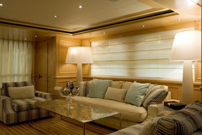 Charter Yacht HANA - Main Salon Charter Yacht HANA - Main Salon