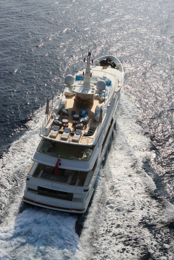 Motor Yacht HANA from above Motor Yacht HANA from above