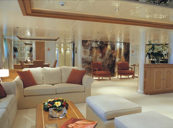 Motor yacht RM ELEGANT  - MAIN SALOON