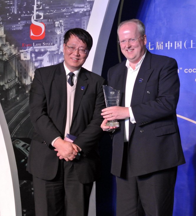 Royal Hong Kong Yacht Club received the “Yacht Club of the Year” award