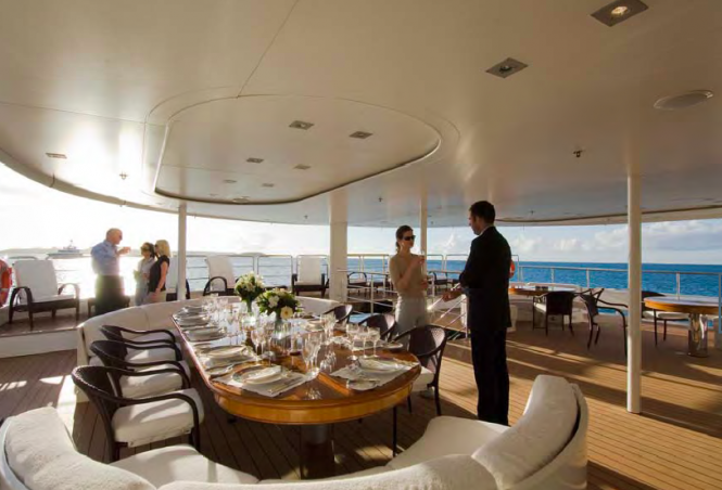 The aft saloon deck - Mega Yacht RM ELEGANT