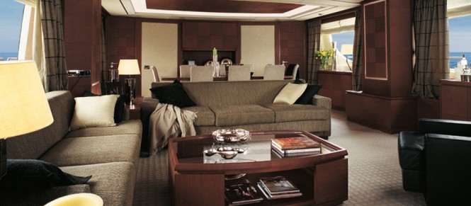 31m superyacht Azimut Grande 105 Main Saloon 31m superyacht Azimut Grande 105 Main Saloon