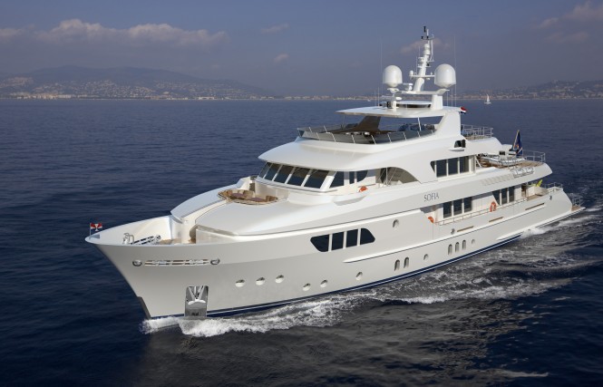 Works on the 42m Moonen 133 motor yacht SOFIA well underway