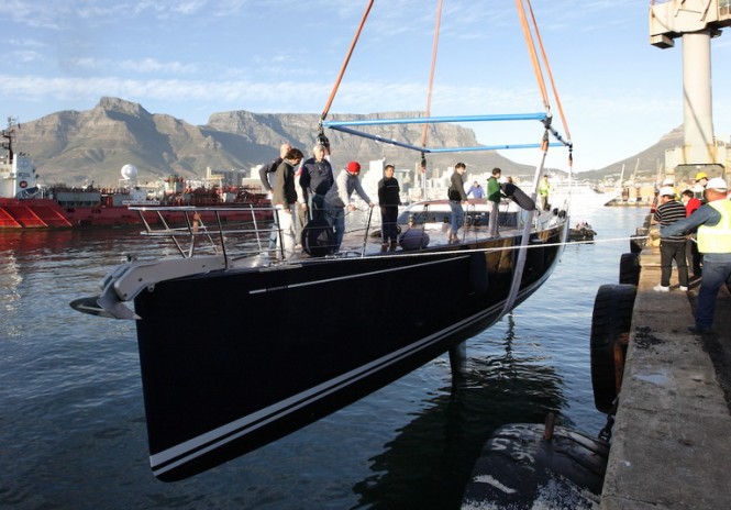 Almagores II superyacht - front view Almagores II superyacht - front view