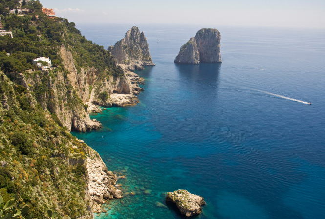 Luxury Yacht Charter Vacations around the spectacular Amalfi Coast, Naples, Corsica and Ischia