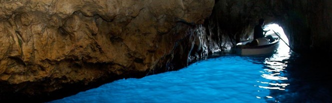 Capri - La Grotta Azzurra - Blue Grotto Capri - La Grotta Azzurra - Blue Grotto
