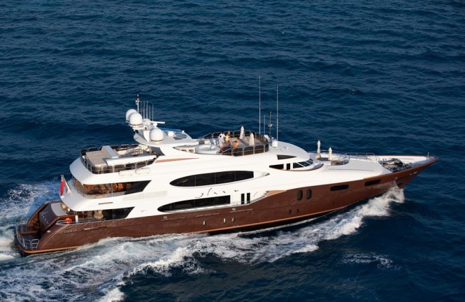 France and Italy aboard elegant 49.25m charter yacht GLAZE
