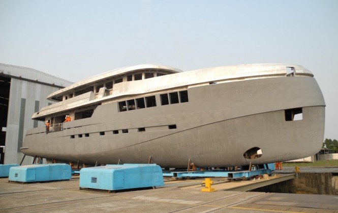 Superyacht Green Voyager - side view Superyacht Green Voyager - side view
