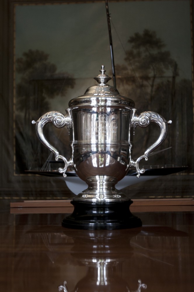 The Corinthian King’s Cup Trophy The Corinthian King’s Cup Trophy