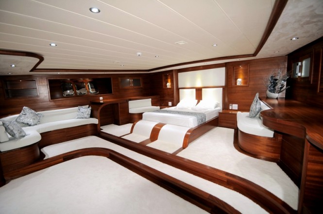 Luxury charter yacht ALLESANDRO - Master Cabin Luxury charter yacht ALLESANDRO - Master Cabin