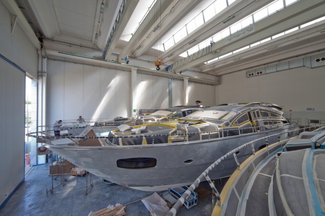 Luxury superyacht Pershing 82 Luxury superyacht Pershing 82